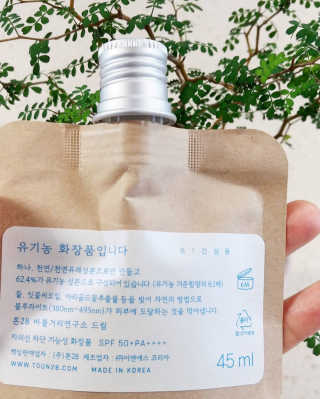 톤28 유기농 블루라이트 방어 UV 차단거리 건성용 B1 — 4점을 준 리뷰어가 2019년 4월 올린 사용 사진