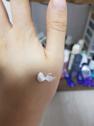 메이메리 쓰리이펙츠 모이스처 톤업크림 50ml — 2점을 준 리뷰어가 2019년 12월 올린 사용 사진