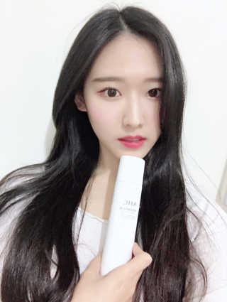 AHC 에이 에이치 씨 미니멀 10 워터리 에센스 — 4.5점을 준 리뷰어가 2018년 12월 올린 사용 사진