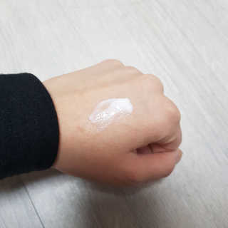 아크웰 아쿠아 클리니티 수분크림 — 5점을 준 리뷰어가 2018년 11월 올린 사용 사진