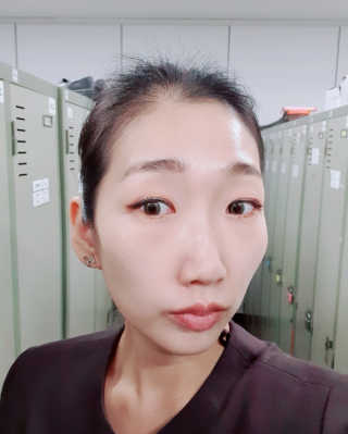 다슈코리아 다슈 볼륨 카페인 파워 에어부스터 120ml — 5점을 준 리뷰어가 2019년 10월 올린 사용 사진
