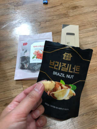 장수농가 브라질너트, 히비스커스 — 1점을 준 리뷰어가 2018년 8월 올린 사용 사진