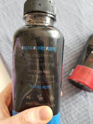 [빙그레] 달콤커피 콜라보 디카페인, 블랙 아메리카노 — 5점을 준 리뷰어가 2019년 1월 올린 사용 사진