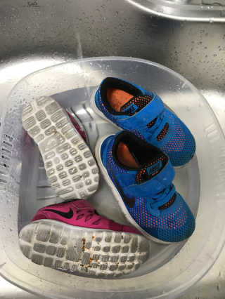 트로닉 클린팟 가바무라 슈즈크리닝 운동화세탁세제 — 4점을 준 리뷰어가 2018년 4월 올린 사용 사진