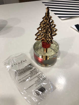 코코 도어 크리스마스 디퓨저 6.7oz — 5점을 준 리뷰어가 2019년 12월 올린 사용 사진