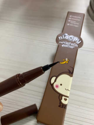 니코피 퍼펙트 엣지 아이라이너 — 5점을 준 리뷰어가 2019년 8월 올린 사용 사진