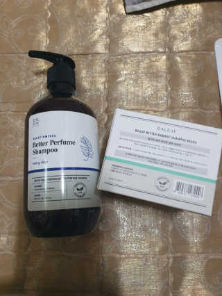 달리프 베러 퍼퓸 샴푸 1000ml 레이니데이 or 일랑로즈 — 5점을 준 리뷰어가 2019년 12월 올린 사용 사진