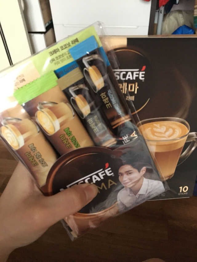 네스카페 크레마 리뷰 사진
