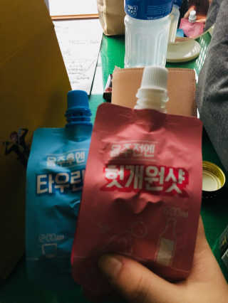천호식품 숙취해서 헛개원샷, 타우린원샷 술푼너에게 — 5점을 준 리뷰어가 2017년 12월 올린 사용 사진