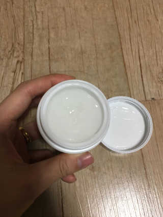 SN 에스엔 티크림 — 5점을 준 리뷰어가 2017년 12월 올린 사용 사진