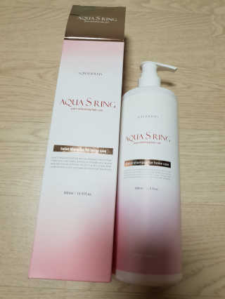 아쿠아큐링 아쿠아S링 퓨어리프레싱 헤어케어 500ml — 4.33점을 준 리뷰어가 2018년 8월 올린 사용 사진