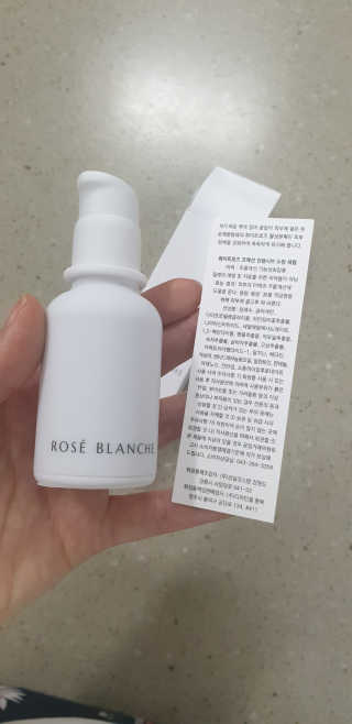 ROSE BLANCHE 로제블랑쉐 인텐시브 수딩 세럼 — 5점을 준 리뷰어가 2019년 7월 올린 사용 사진