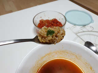라면 그대로가 제일 맛있는 더엄마라면 — 5점을 준 리뷰어가 2019년 7월 올린 사용 사진