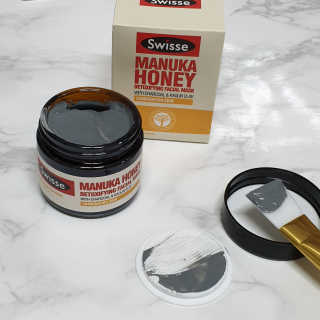 SWISSE 스위스 마누카 허니 디톡시파잉 페이셜 마스크 — 4점을 준 리뷰어가 2020년 1월 올린 사용 사진