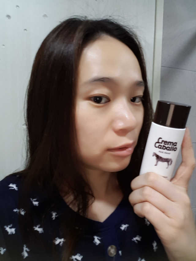 크레마카발로 에이지 어웨이 프리미엄 썬 세럼 리뷰 사진