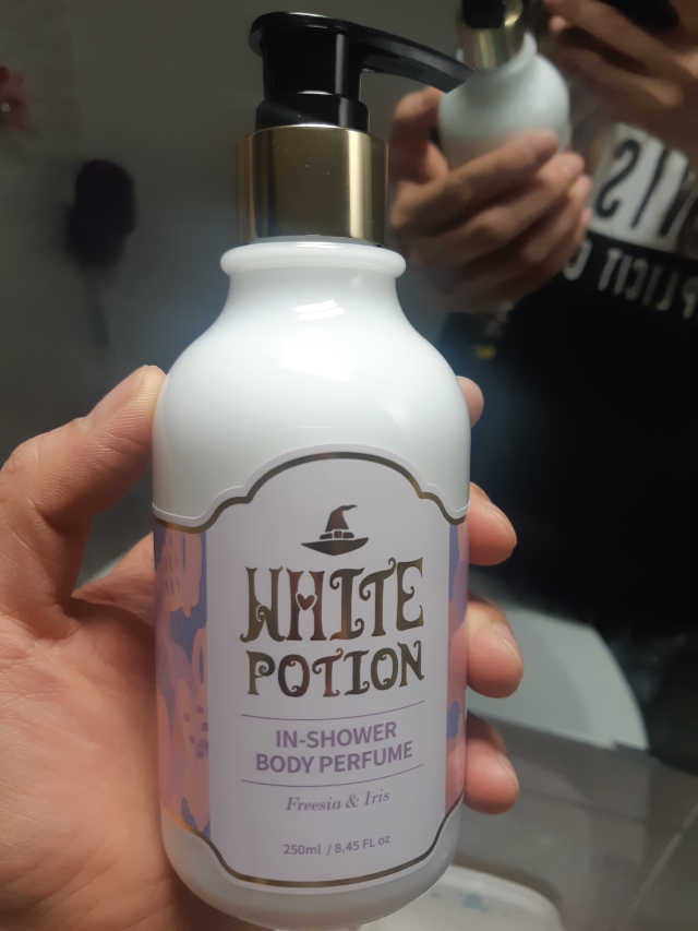 인샤워 바디퍼퓸 화이트포션 250ML 리뷰 사진