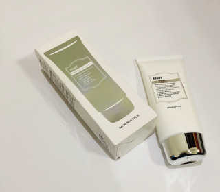 소프트 에어리 UV 에센스 SPF 50 PA ++++ — 5점을 준 리뷰어가 2018년 11월 올린 사용 사진