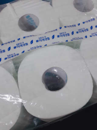 잘풀리는집 더 도톰한 3겹 데코 30롤 — 5점을 준 리뷰어가 2019년 2월 올린 사용 사진