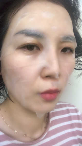 메이베나 1일 1팩 뽑아쓰는 마스크팩 — 5점을 준 리뷰어가 2019년 2월 올린 사용 사진