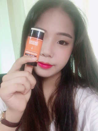 다슈코리아 다슈 데일리 비타플렉스 선스틱 — 5점을 준 리뷰어가 2017년 6월 올린 사용 사진