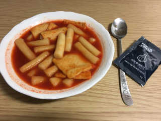두번째 국떡 국가대표 떡볶이 1팩 + 영미칩 2봉 증정 — 5점을 준 리뷰어가 2019년 2월 올린 사용 사진