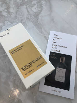 프라도란트 더티솔티패션 바디프라이머크림 01, 02 — 5점을 준 리뷰어가 2018년 8월 올린 사용 사진