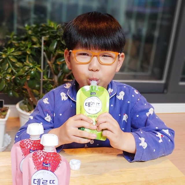 데르뜨 떠먹는 과일 3종, 짜먹는 과일 2종 총 10개 체험 리뷰 사진