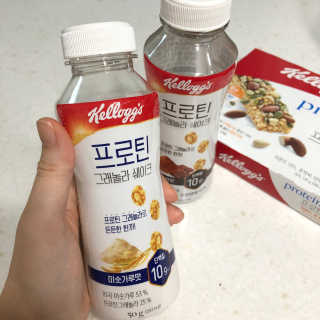 켈로그 프로틴바 멀티팩+프로틴 그래놀라 쉐이크 2종 — 5점을 준 리뷰어가 2020년 1월 올린 사용 사진