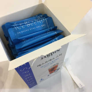 (주)쟈뎅 [쟈뎅] 에스프레소스틱 아이스블렌드 — 4점을 준 리뷰어가 2019년 4월 올린 사용 사진