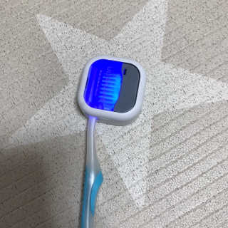 울트라웨이브 휴대용칫솔살균기 TS-02 — 5점을 준 리뷰어가 2019년 10월 올린 사용 사진