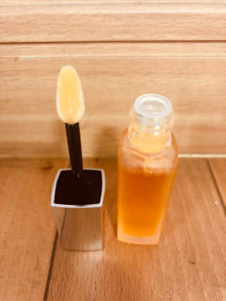 테라다이아 립 메이트 오일 — 4점을 준 리뷰어가 2018년 6월 올린 사용 사진