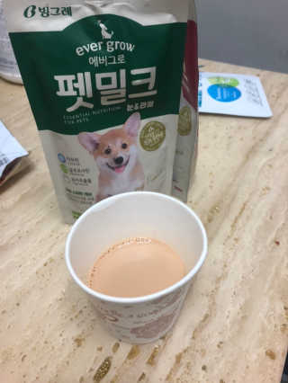 [빙그레] 에버그로 생유산균 1봉（10포입）+펫밀크2팩 — 4.5점을 준 리뷰어가 2019년 5월 올린 사용 사진