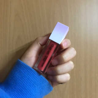 터치인솔 프리티필터 쉬폰 벨벳 립틴트 비비드팝 컬렉션 — 5점을 준 리뷰어가 2019년 3월 올린 사용 사진