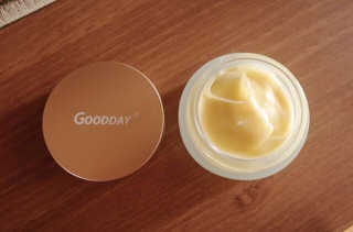 GoodDay Skincare GoodDay 강황 크림 — 5점을 준 리뷰어가 2019년 5월 올린 사용 사진