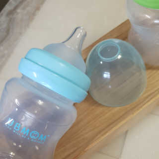 유비맘 신생아젖병 120ml 트리플팩_ 젖꼭지 포함 — 5점을 준 리뷰어가 2020년 3월 올린 사용 사진