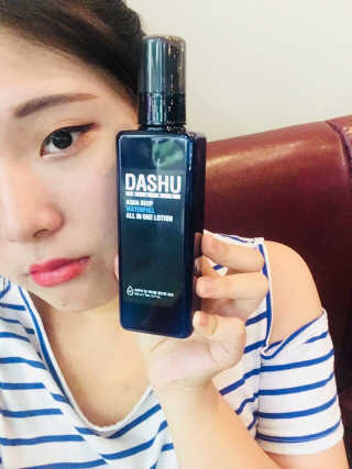 다슈코리아 다슈 맨즈 아쿠아 딥 워터풀 올인원 로션 — 4.17점을 준 리뷰어가 2018년 7월 올린 사용 사진