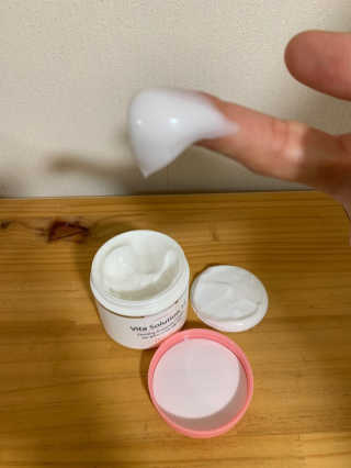 지고트 비타솔루션12 퍼밍 앰플 크림 100ml — 4.5점을 준 리뷰어가 2019년 8월 올린 사용 사진