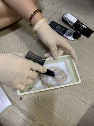 다슈코리아 다슈 컬러 페스트 체인지 염색약 — 5점을 준 리뷰어가 2019년 2월 올린 사용 사진