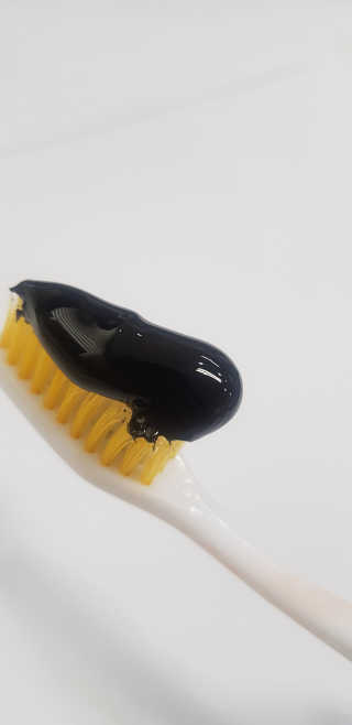 the naked object 디블랙팩치약 디블랙칫솔 세트 — 2점을 준 리뷰어가 2019년 1월 올린 사용 사진