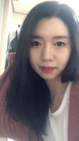 더메이런 마이크로 파이버 화이트 클리닉 마스크 — 4.5점을 준 리뷰어가 2017년 2월 올린 사용 사진