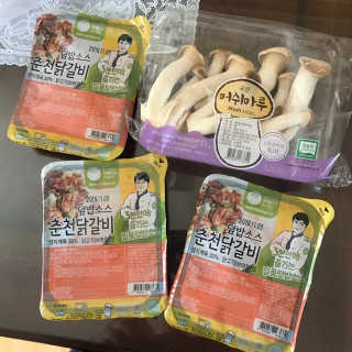 뜰아채유통 춘천닭갈비덮밥소스와 머쉬마루 버섯 — 5점을 준 리뷰어가 2018년 12월 올린 사용 사진