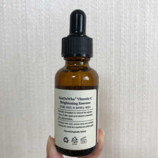 [스킨큐어] 산다화 비타민C 화이트닝 에센스 30ml — 5점을 준 리뷰어가 2019년 7월 올린 사용 사진