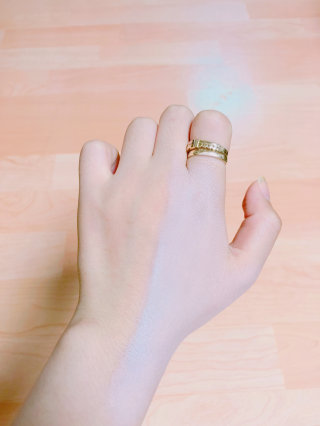 메리트 시크캔디 모이스처 에센스팩트 or 에어 파운데이션 (랜덤1종) — 2.5점을 준 리뷰어가 2016년 8월 올린 사용 사진