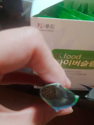 두루원 똥기사의 Kfood 화이버슬림 — 3.67점을 준 리뷰어가 2018년 7월 올린 사용 사진