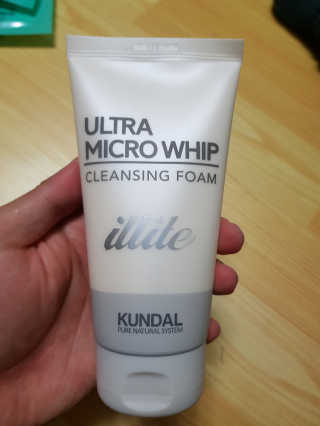 쿤달 울트라 마이크로휩 일라이트 클렌징폼 — 4.17점을 준 리뷰어가 2017년 11월 올린 사용 사진