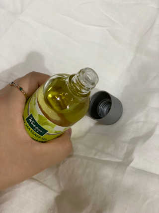 [크나이프] 그레이프씨드 슬리밍 마사지오일 100ml — 5점을 준 리뷰어가 2019년 9월 올린 사용 사진
