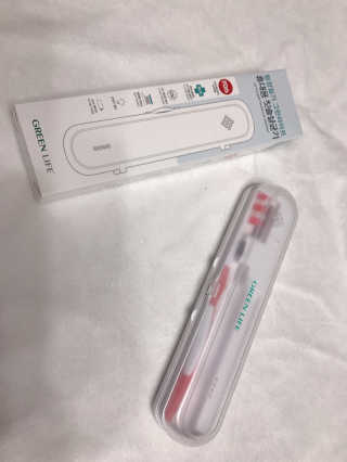 네온마켓 청정일기 휴대용 칫솔살균기 — 4점을 준 리뷰어가 2019년 2월 올린 사용 사진