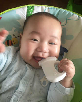 심통젖병치발기 — 5점을 준 리뷰어가 2018년 3월 올린 사용 사진