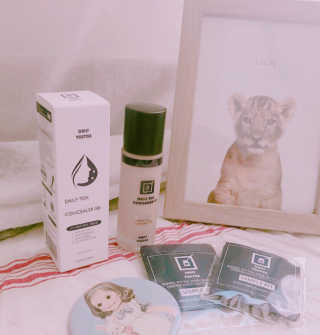 데일리톡스톡스 데일리톡스 듀이 스킨 이펙트 멀티 유즈 컨실러 비비 — 4.67점을 준 리뷰어가 2018년 3월 올린 사용 사진