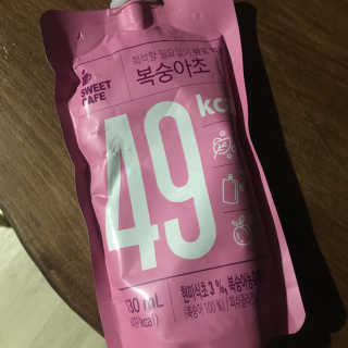 스위트 카페 스위트카페 복숭아초,자몽초 — 3.83점을 준 리뷰어가 2018년 8월 올린 사용 사진